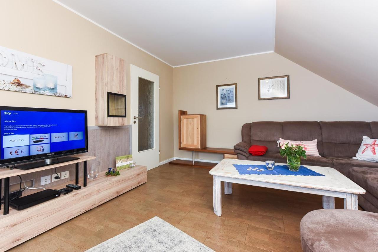 Ferienwohnung Haus Heimathafen Esens Buitenkant foto