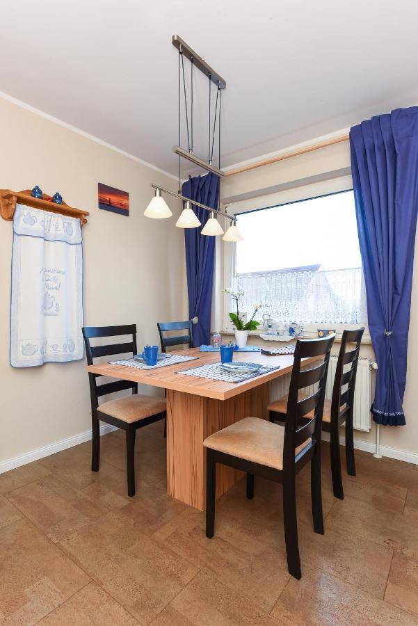 Ferienwohnung Haus Heimathafen Esens Buitenkant foto