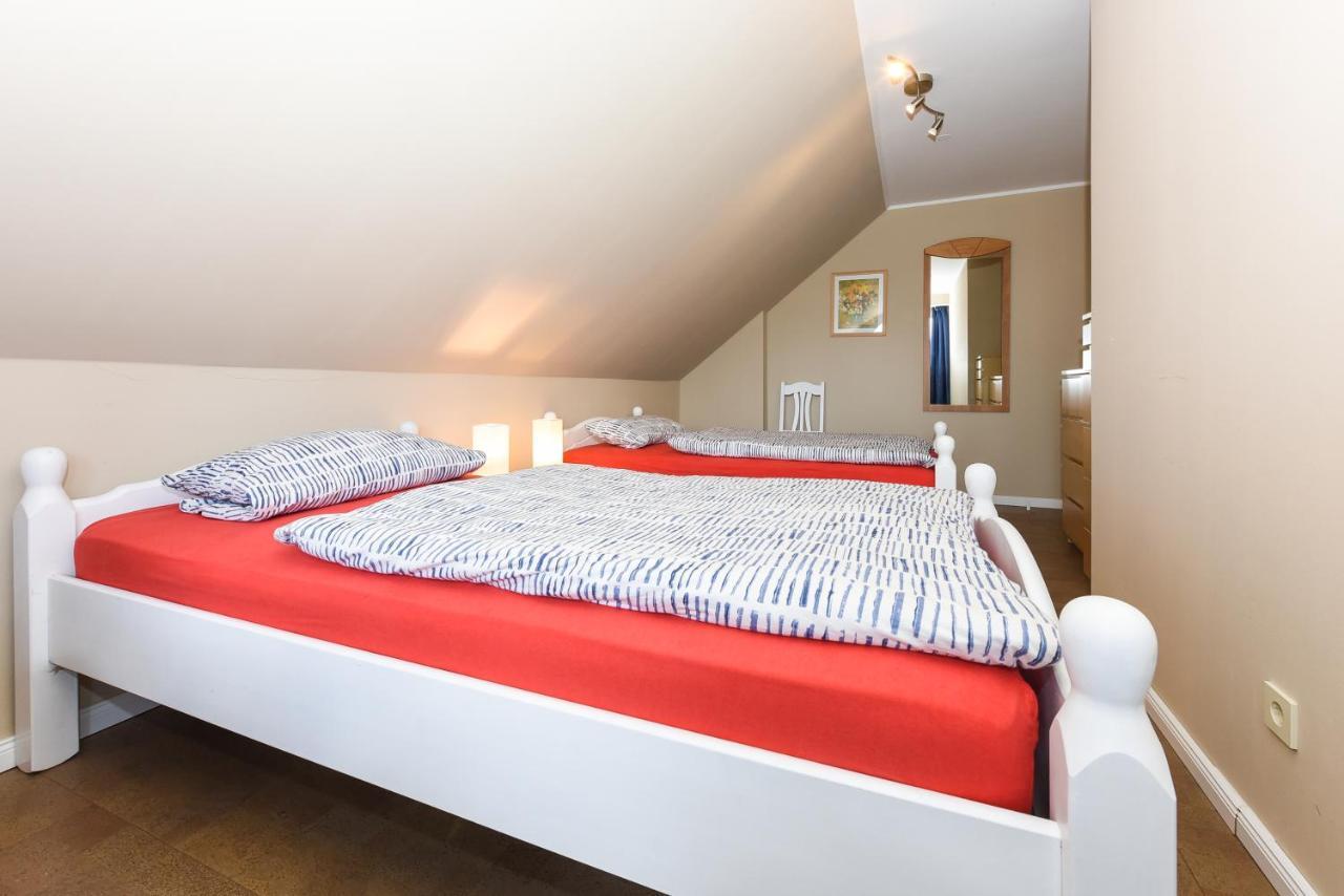 Ferienwohnung Haus Heimathafen Esens Buitenkant foto