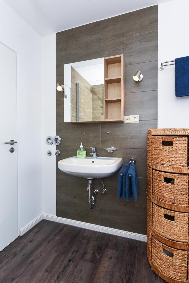 Ferienwohnung Haus Heimathafen Esens Buitenkant foto