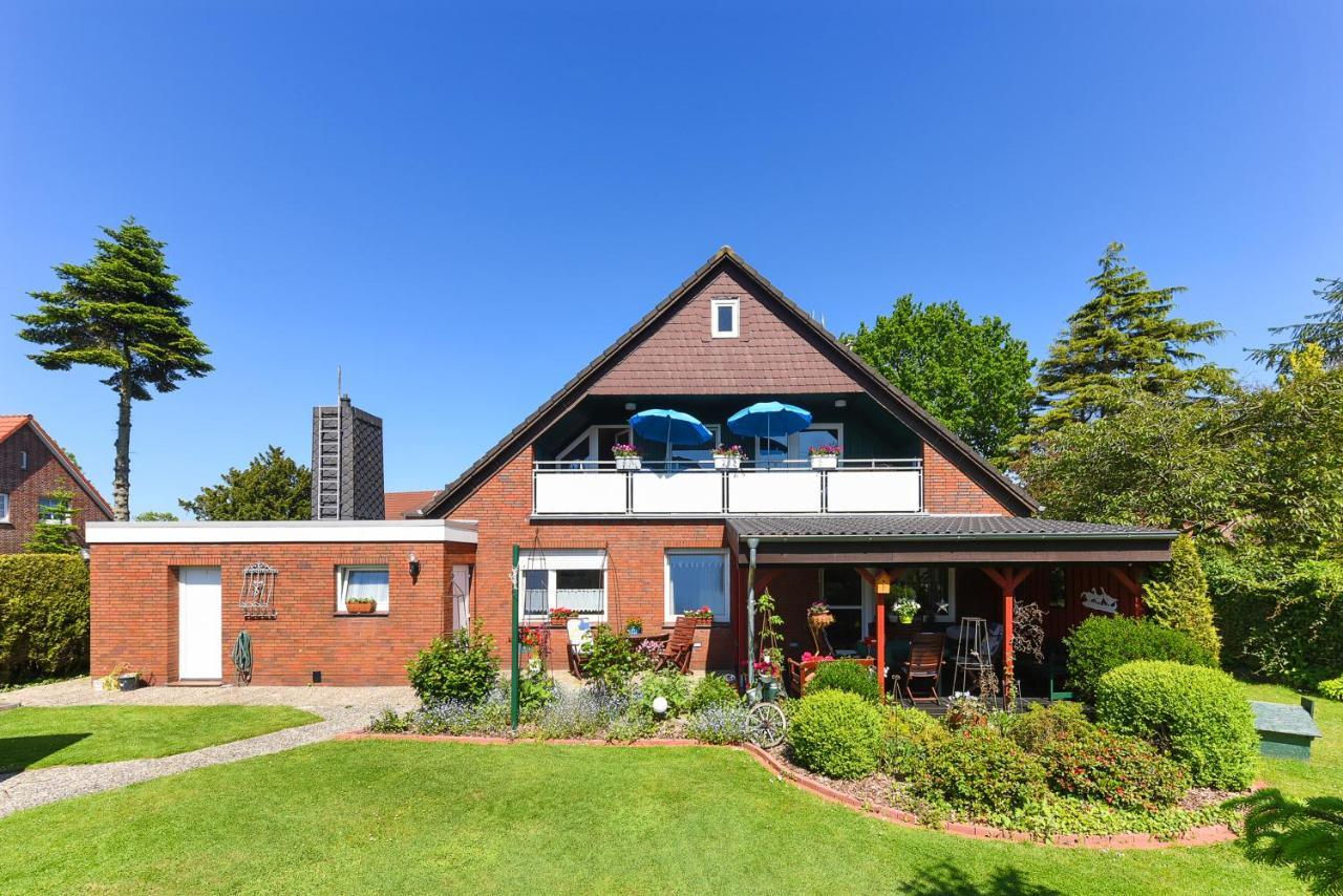 Ferienwohnung Haus Heimathafen Esens Buitenkant foto